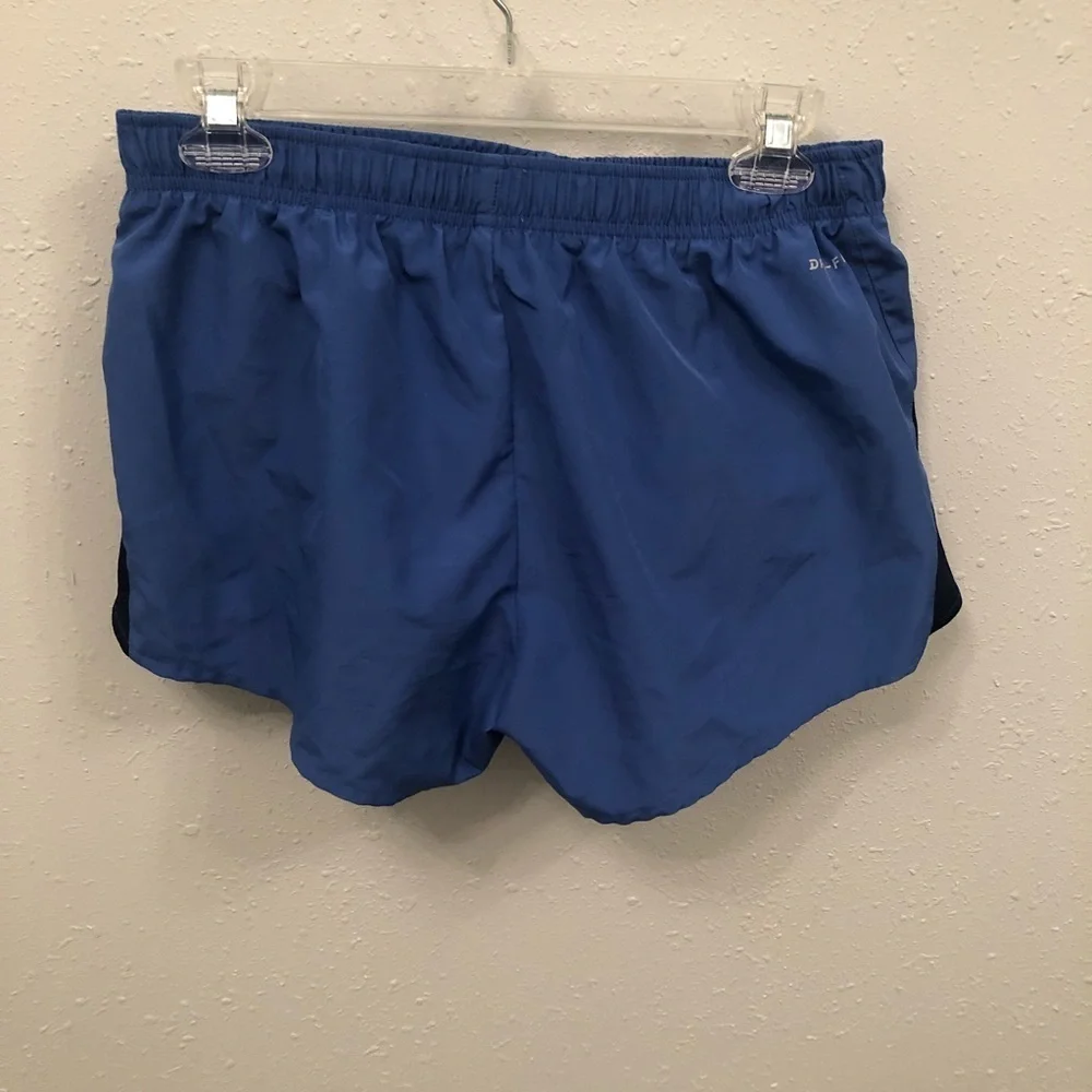 NIKE Short - Picture 2 of 4